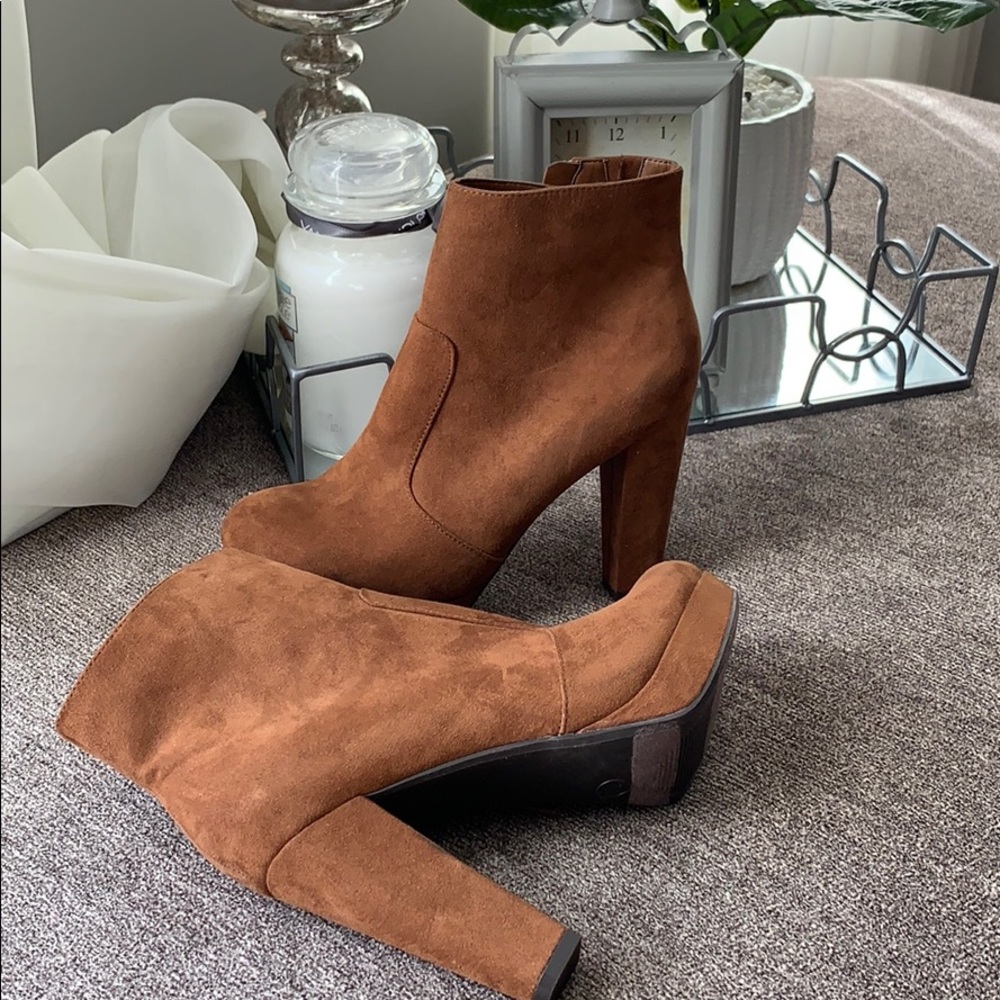 Mossimo Supply Co Suede Boots!